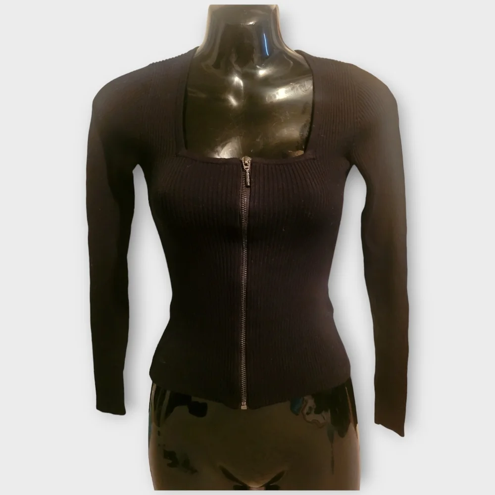 GUESS - Ribbed Long Sleeve Top - Picture 1 of 10